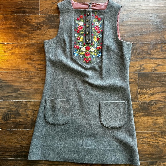 60’s Embroidered Sleeveless Day Dress - Picture 1 of 5